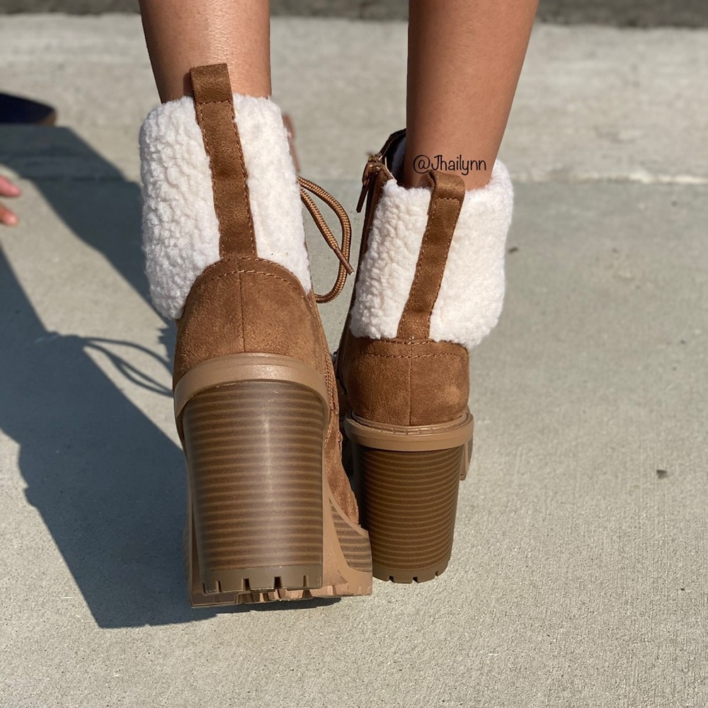 HP 🎉Fleece ankle lug boots - Picture 8 of 8